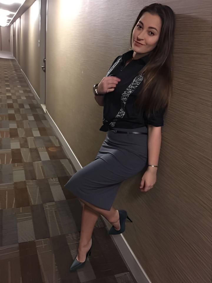 Мирослава привлекальеная девушка из Лодейного поля цена от 3000 руб