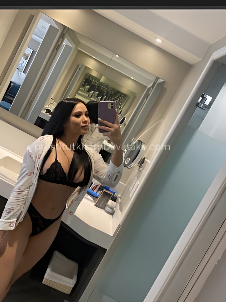 Устинья привлекальеная девушка из Лодейного поля цена от 10000 руб