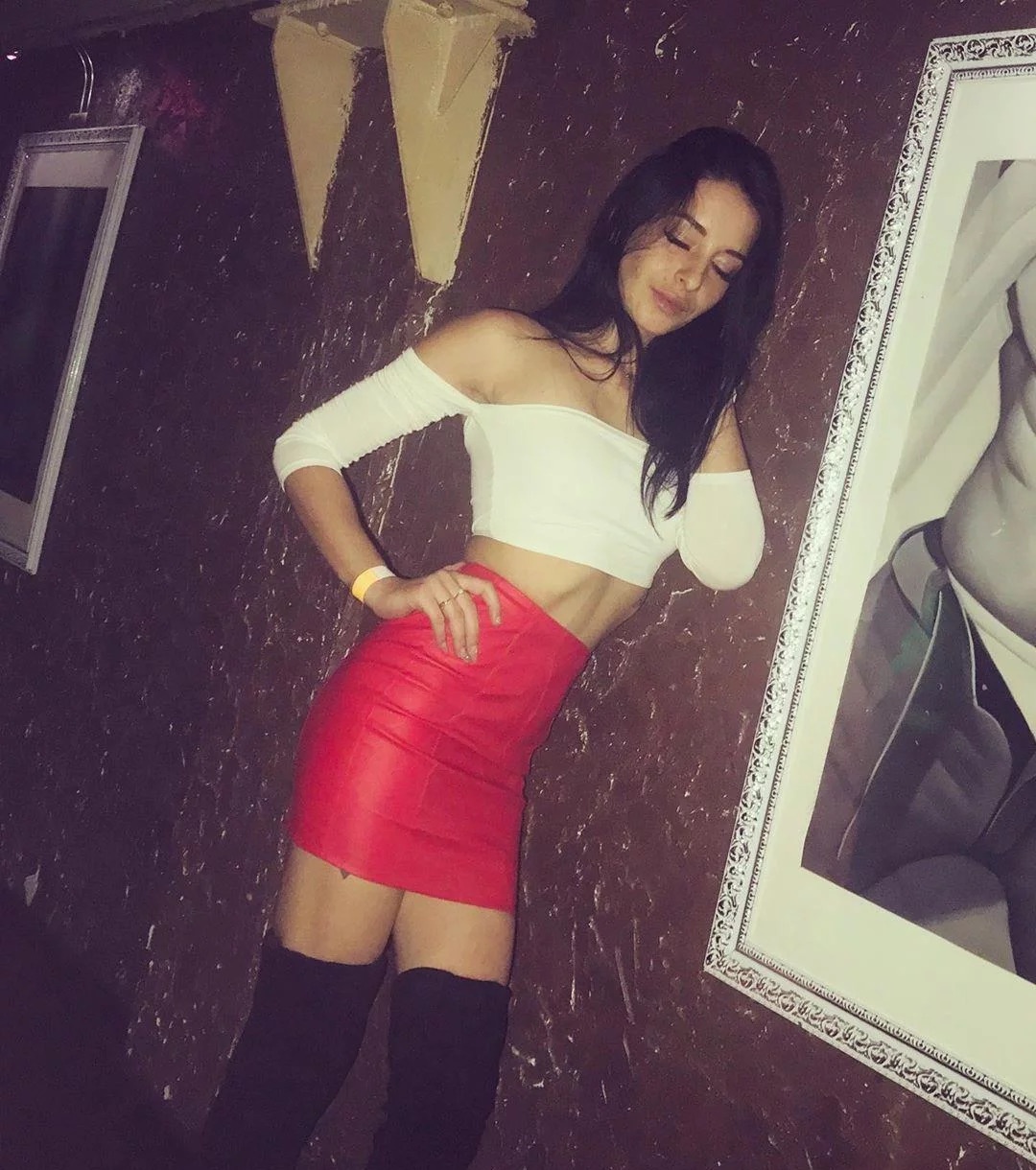 Тамара привлекальеная девушка из Лодейного поля цена от 3500 руб