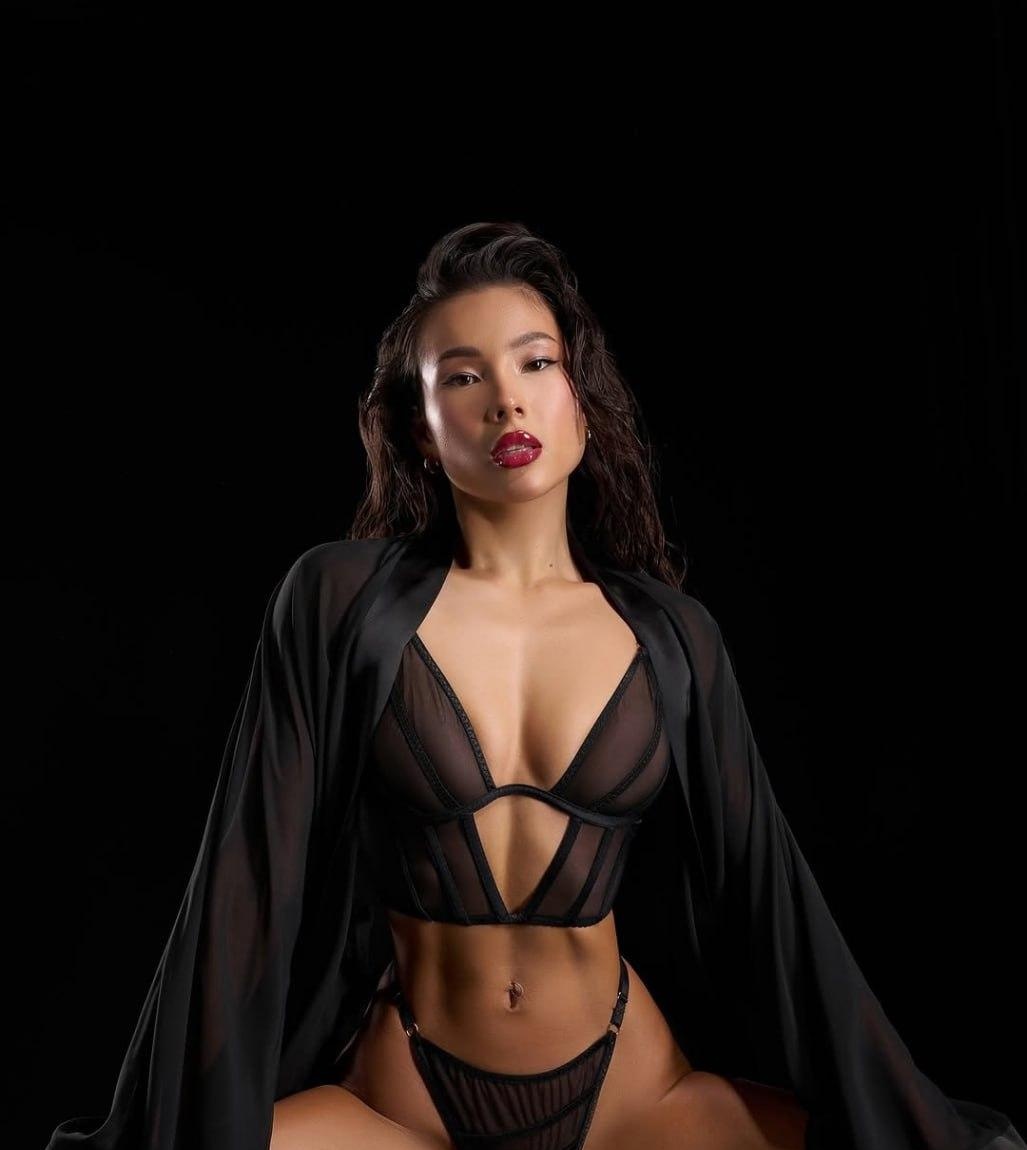 АСЯ привлекальеная девушка из Лодейного поля цена от 6000 руб