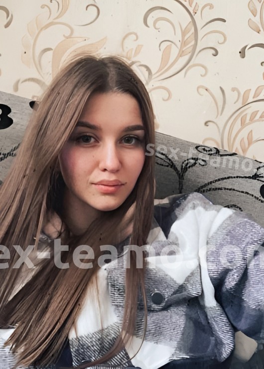Софи привлекательная девушка из Лодейного поля цена от 1500 руб