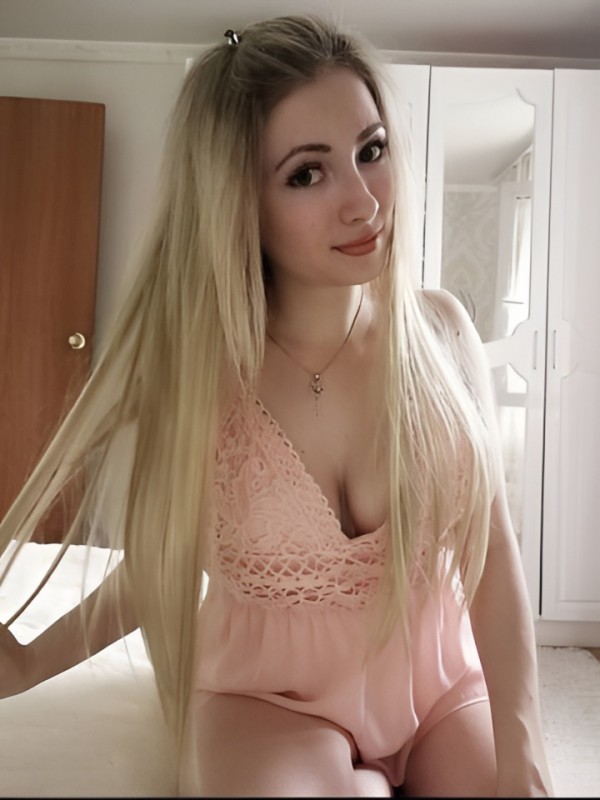 Мишель привлекательная девушка из Лодейного поля цена от 3000 руб