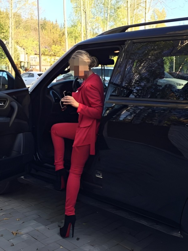 Виталина привлекательная девушка из Лодейного поля цена от 5000 руб