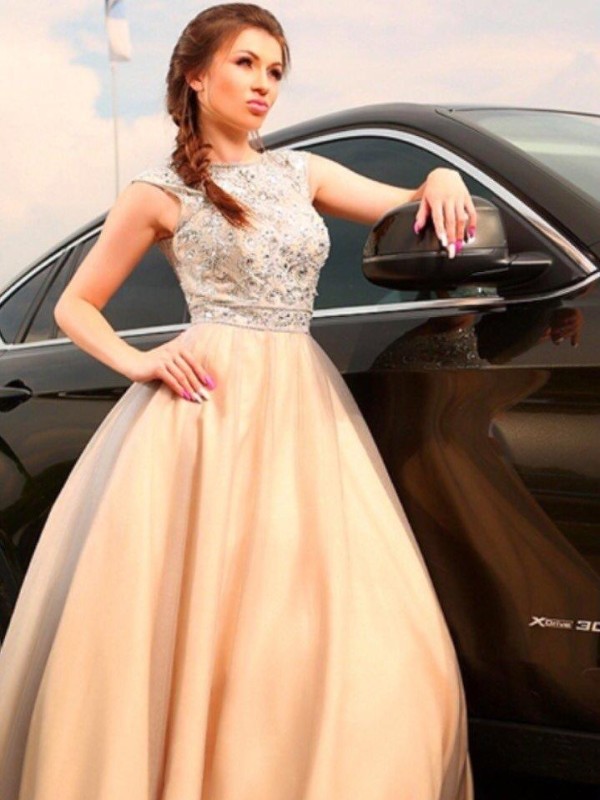 Люда привлекательная девушка из Лодейного поля цена от 3500 руб