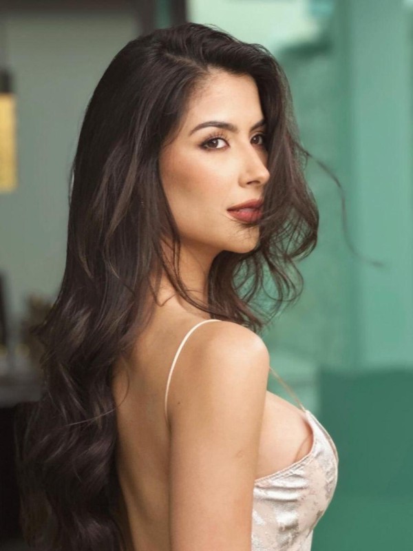 Лика привлекательная девушка из Лодейного поля цена от 4500 руб