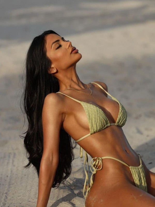 Жанна привлекательная девушка из Лодейного поля цена от 5000 руб